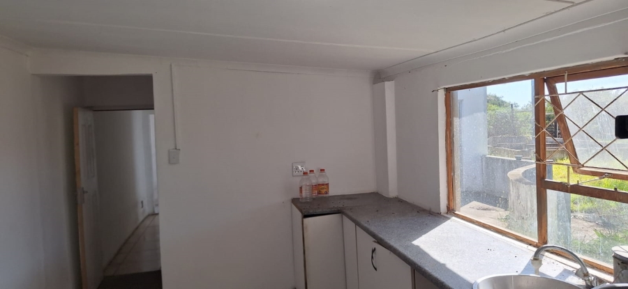 Commercial Property for Sale in Cove Ridge East Eastern Cape